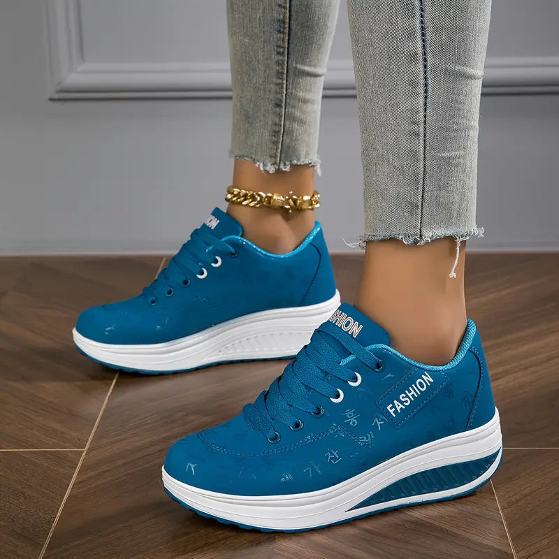 Brelina - Women's sneakers with laces